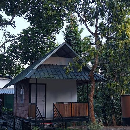 Hotel The Wayanad Club Sultan Bathery Esterno foto