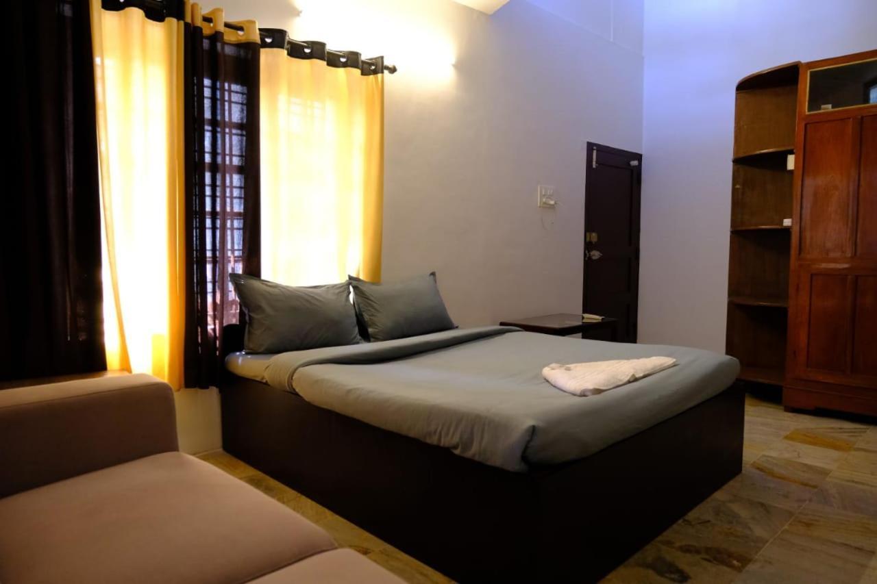 Hotel The Wayanad Club Sultan Bathery Esterno foto